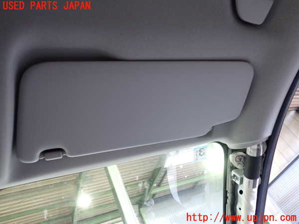2UPJ-34477625]ベンツ B180(246242)(246)室内サンバイザー右側 中古_m0001.jpg