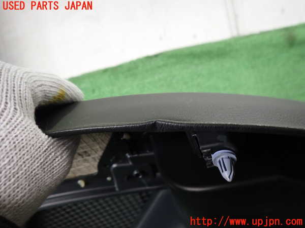 2UPJ-34471294]ベンツ B180(246242)(246)右後ドア内張り 中古_m0003.jpg