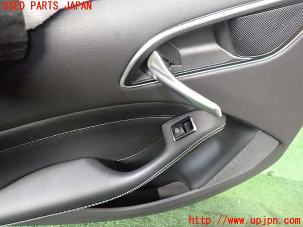 2UPJ-34471324]ベンツ B180(246242)(246)左後ドア内張り 中古_m0002.jpg