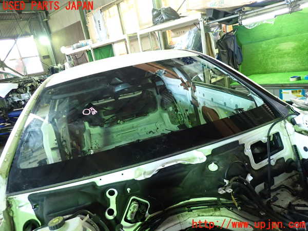 1UPJ-34491195]ベンツ C180 クーペ(205340C)(205)フロントガラス 中古(43R-011216 M75)_m0001.jpg