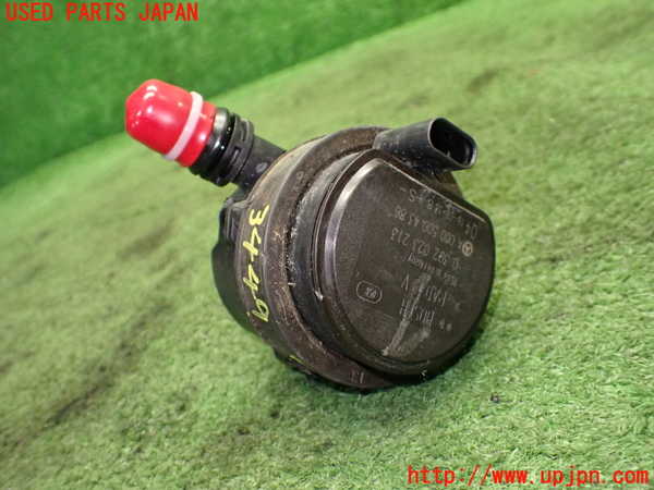 1UPJ-34492110]ベンツ C180 クーペ(205340C)(205)ウォーターポンプ 中古_m0002.jpg