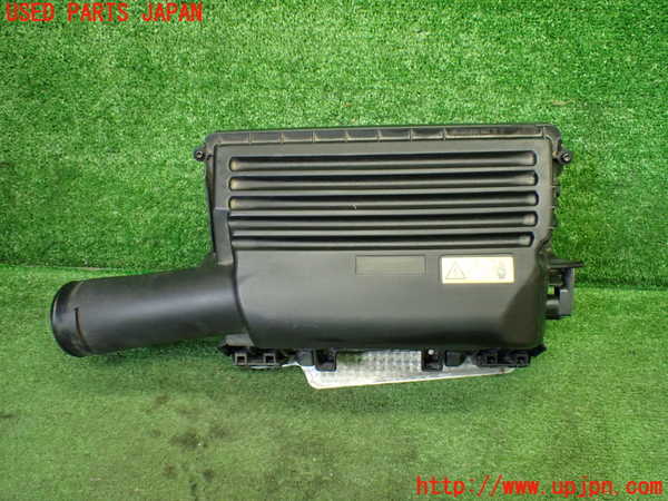 1UPJ-34492560]ベンツ C180 クーペ(205340C)(205)エアクリーナーボックス 中古_m0001.jpg