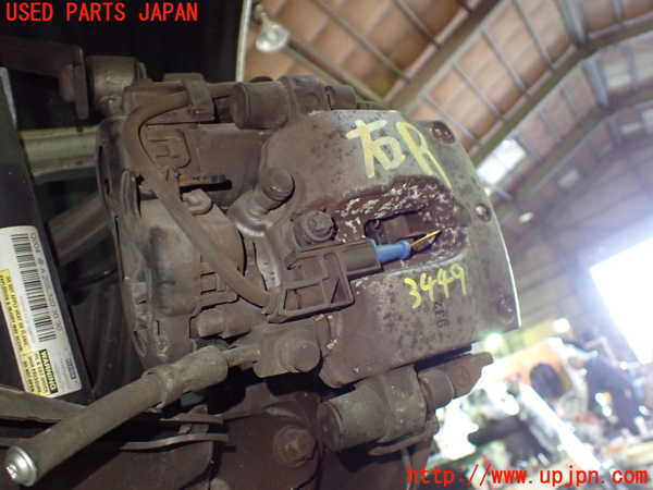 1UPJ-34494090]ベンツ C180 クーペ(205340C)(205)右リアキャリパー 中古_m0002.jpg