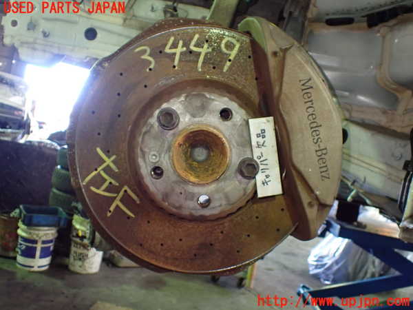 1UPJ-34494295]ベンツ C180 クーペ(205340C)(205)左フロントナックルハブ 中古_m0002.jpg