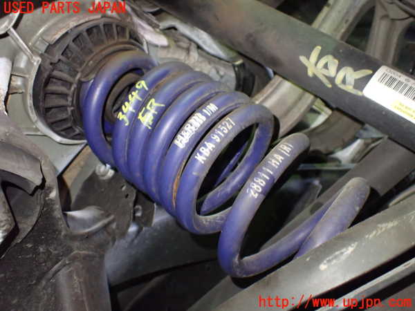 1UPJ-34495100]ベンツ C180 クーペ(205340C)(205)右リアスプリング 中古_m0001.jpg