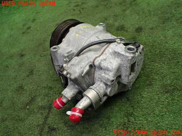 1UPJ-34496025]ベンツ C180 クーペ(205340C)(205)エアコンコンプレッサー 中古_m0002.jpg