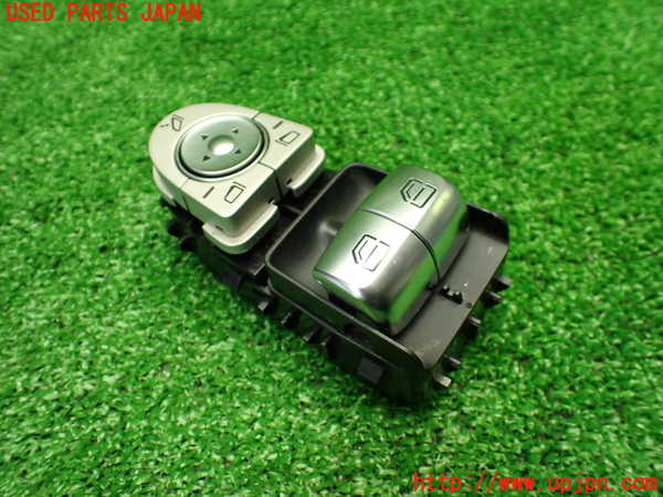1UPJ-34496240]ベンツ C180 クーペ(205340C)(205)右パワーウィンドウスイッチ 中古_m0001.jpg