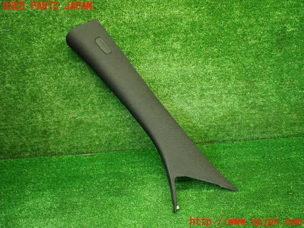 1UPJ-34497660]ベンツ C180 クーペ(205340C)(205)左フロントピラートリム 中古_m0001.jpg