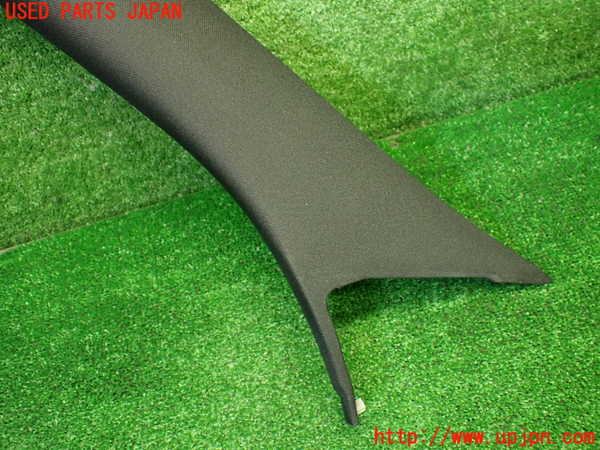 1UPJ-34497660]ベンツ C180 クーペ(205340C)(205)左フロントピラートリム 中古_m0003.jpg