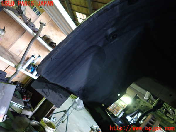 1UPJ-34501092]セレナ Sハイブリッド(HC26)左前フェンダーライナー 中古_m0002.jpg