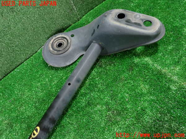 1UPJ-34505296]セレナ Sハイブリッド(HC26)メンバー1 中古_m0003.jpg