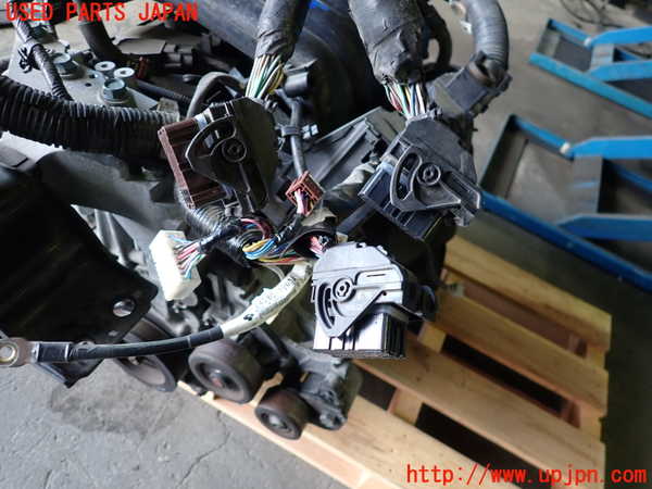 1UPJ-34502010]セレナ Sハイブリッド(HC26)エンジン MR20DD 中古_m0003.jpg