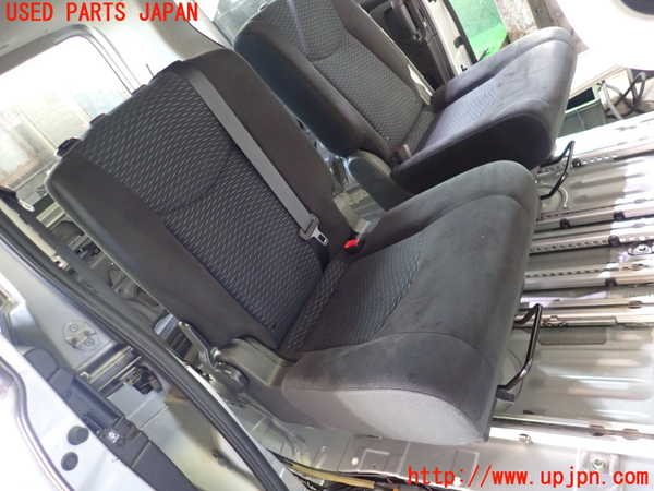 1UPJ-34507145]セレナ Sハイブリッド(HC26)右2列目シート 中古_m0001.jpg