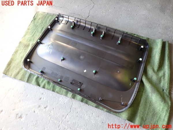 1UPJ-34501578]セレナ Sハイブリッド(HC26)バックドア内張り 中古_m0004.jpg