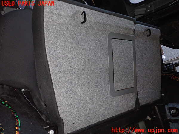 1UPJ-34517385]BMW 320i(PG20)(E90)リアシート 中古_m0005.jpg
