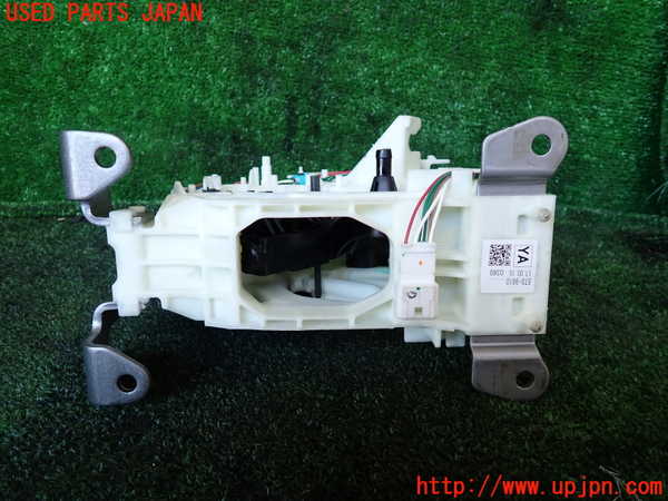 1UPJ-34527555]セレナ(GFC27)ATシフトレバー 中古_m0003.jpg