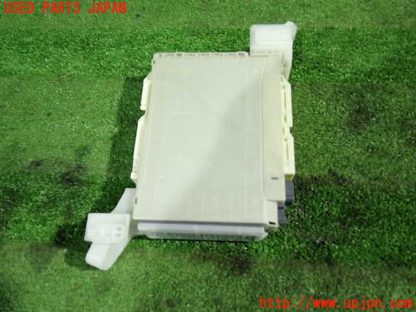 1UPJ-34536741]アルファード(AGH30W)ヒューズボックス1 中古_m0002.jpg