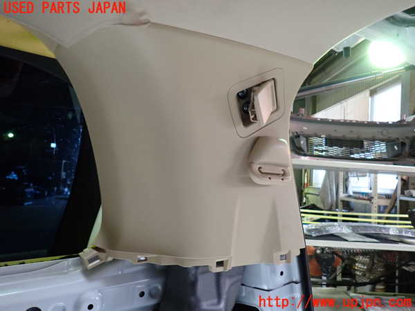 1UPJ-34537675]アルファード(AGH30W)右リアピラートリム 中古_m0003.jpg
