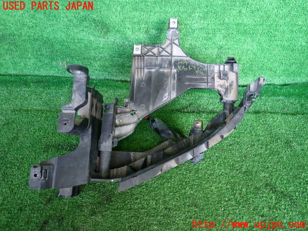 2UPJ-34541142]アウディ・A5 スポーツバック(8TCDNL)左ヘッドライトリム 中古_m0003.jpg