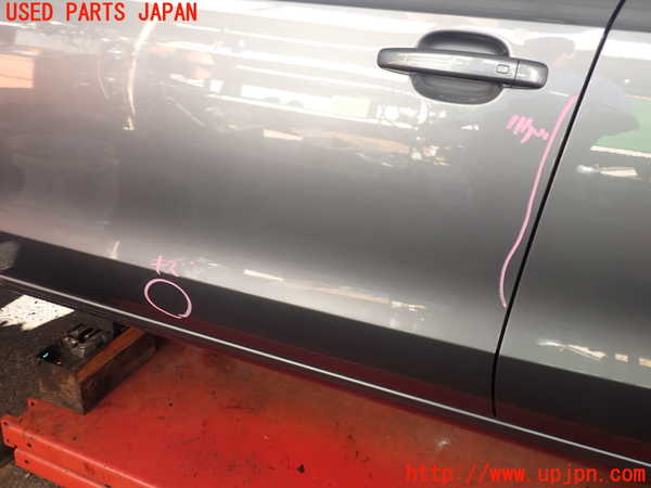 2UPJ-34541260]アウディ・A5 スポーツバック(8TCDNL)左前ドア (43R-00082) 中古_m0002.jpg