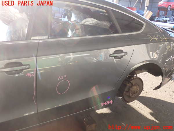 2UPJ-34541320]アウディ・A5 スポーツバック(8TCDNL)左後ドア (43R-00082) 中古_m0001.jpg