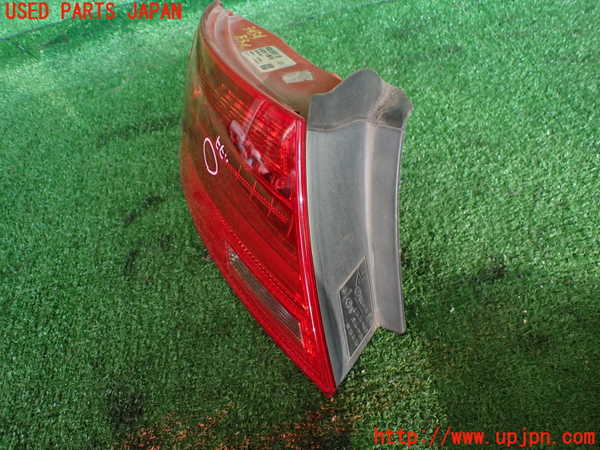 2UPJ-34541536]アウディ・A5 スポーツバック(8TCDNL)左テールランプ 中古_m0002.jpg