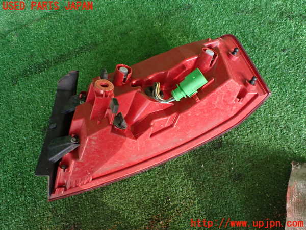 2UPJ-34541536]アウディ・A5 スポーツバック(8TCDNL)左テールランプ 中古_m0003.jpg