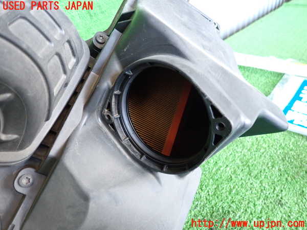 2UPJ-34542560]アウディ・A5 スポーツバック(8TCDNL)エアクリーナーボックス 中古_m0002.jpg