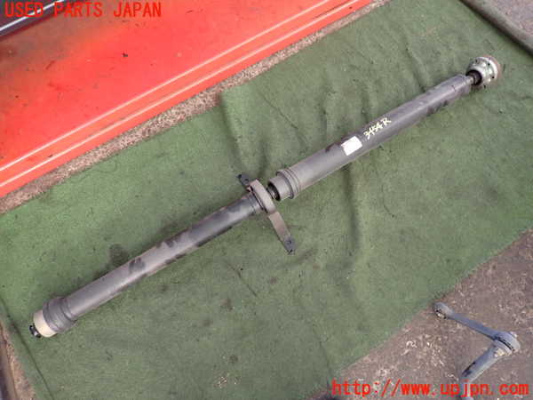 2UPJ-34543410]アウディ・A5 スポーツバック(8TCDNL)リアプロペラシャフト 中古_m0001.jpg