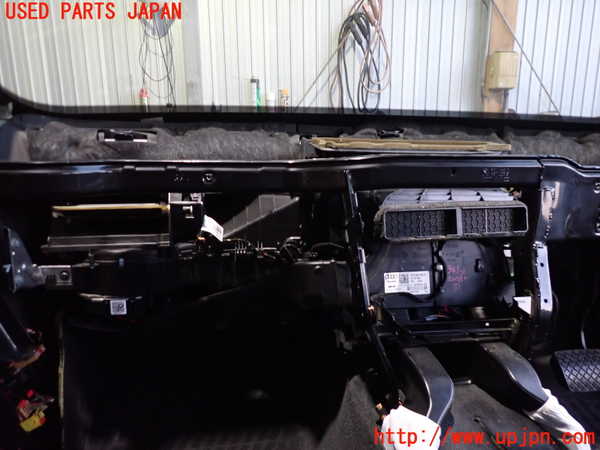 2UPJ-34546081]アウディ・A5 スポーツバック(8TCDNL)エバポレーター1 中古_m0001.jpg