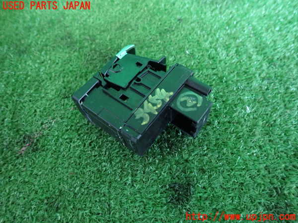 2UPJ-34546307]アウディ・A5 スポーツバック(8TCDNL)スイッチ2 (パーキング) 中古_m0002.jpg