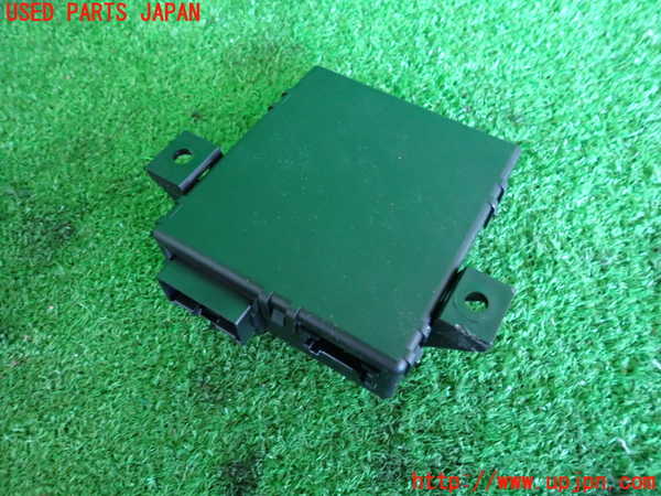 2UPJ-34546146]アウディ・A5 スポーツバック(8TCDNL)コンピューター1 (8R0 907 468 N) 中古_m0002.jpg