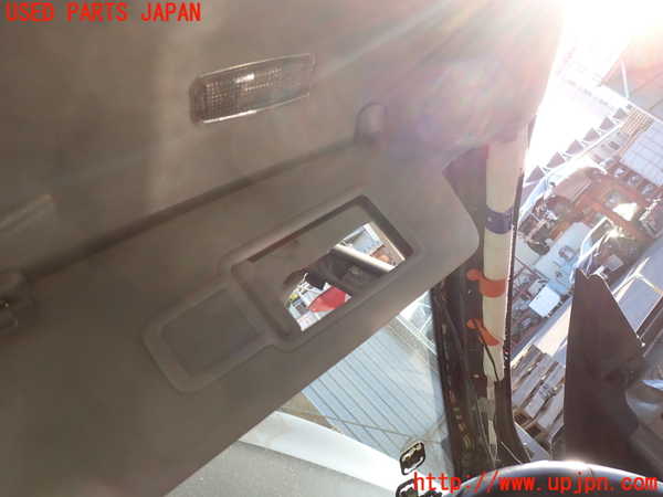 2UPJ-34547625]アウディ・A5 スポーツバック(8TCDNL)室内サンバイザー右側 中古_m0003.jpg