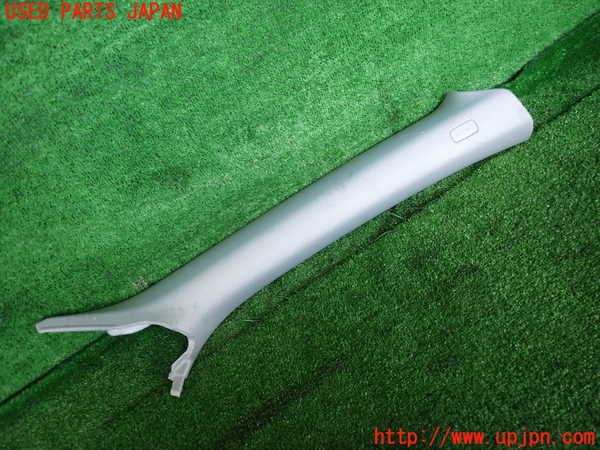 2UPJ-34547655]アウディ・A5 スポーツバック(8TCDNL)右フロントピラートリム 中古_m0001.jpg