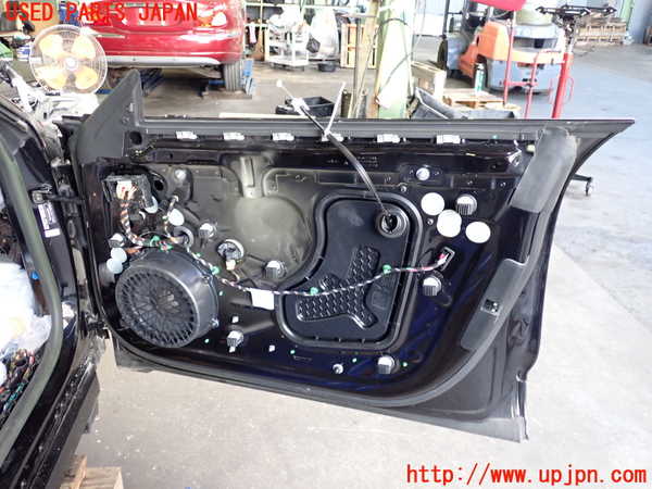 2UPJ-34551230]ポルシェ・タイカン 4S(J1NB)右前ドア (ジャンク品) 中古(43R-00083 M50)_m0004.jpg
