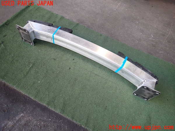 2UPJ-34551614]ポルシェ・タイカン 4S(J1NB)リアバンパーホースメント 中古_m0003.jpg