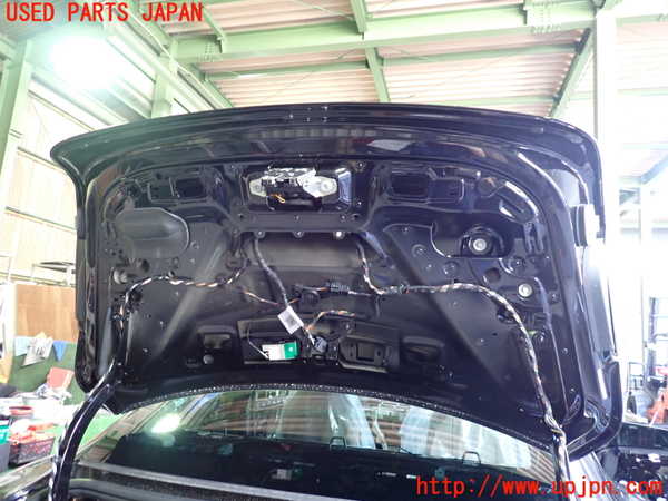 2UPJ-34551500]ポルシェ・タイカン 4S(J1NB)トランク 中古_m0004.jpg