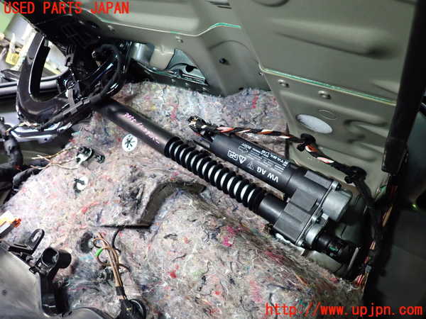 2UPJ-34551506]ポルシェ・タイカン 4S(J1NB)トランクダンパー 中古_m0001.jpg