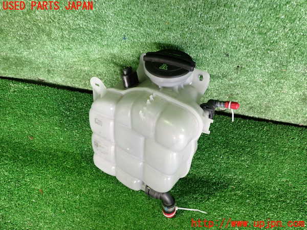 2UPJ-34552410]ポルシェ・タイカン 4S(J1NB)ラジエータータンク 中古_m0001.jpg