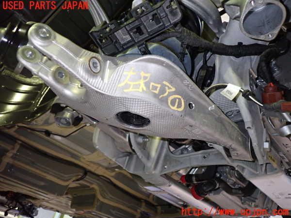 2UPJ-34555226]ポルシェ・タイカン 4S(J1NB)左リアロアアーム1 中古_m0002.jpg