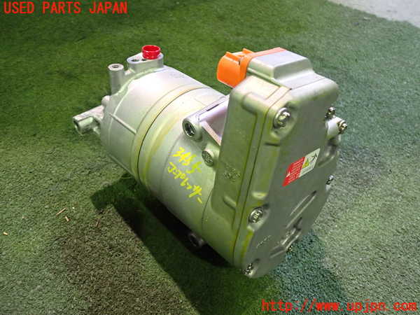 2UPJ-34556025]ポルシェ・タイカン 4S(J1NB)エアコンコンプレッサー 中古_m0001.jpg