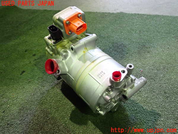 2UPJ-34556025]ポルシェ・タイカン 4S(J1NB)エアコンコンプレッサー 中古_m0002.jpg