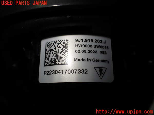 2UPJ-34557850]ポルシェ・タイカン 4S(J1NB)時計 中古_m0004.jpg