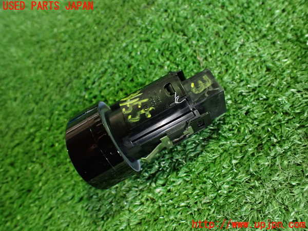 2UPJ-34556308]ポルシェ・タイカン 4S(J1NB)スイッチ3 (イグニッション) 中古_m0002.jpg