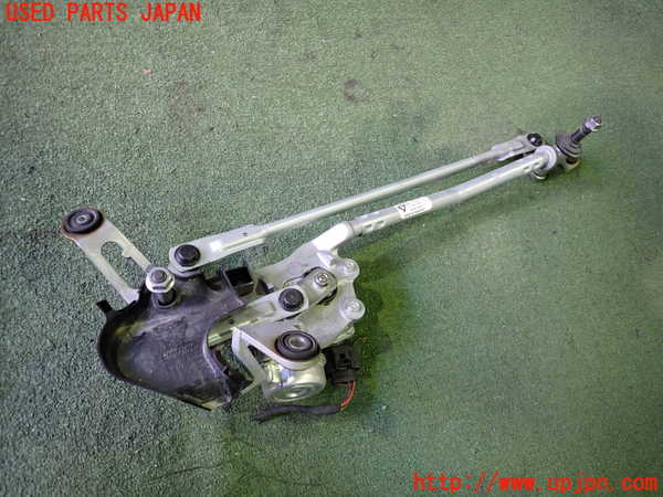 2UPJ-34556770]ポルシェ・タイカン 4S(J1NB)フロントワイパーモーター 中古_m0001.jpg