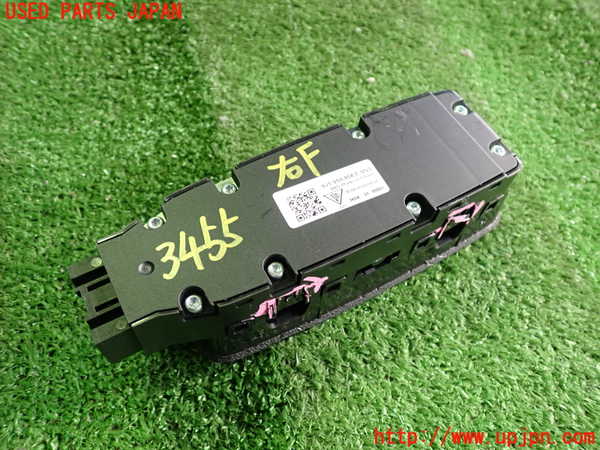 2UPJ-34556240]ポルシェ・タイカン 4S(J1NB)右前パワーウィンドウスイッチ (ジャンク品) 中古_m0002.jpg