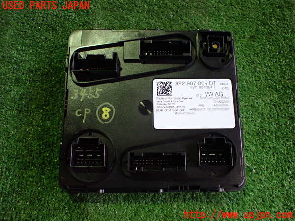 2UPJ-34556153]ポルシェ・タイカン 4S(J1NB)コンピューター8 中古_m0001.jpg