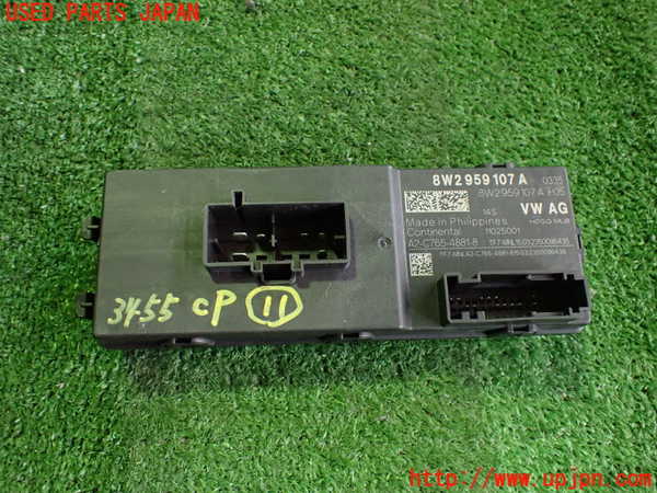 2UPJ-34556156]ポルシェ・タイカン 4S(J1NB)コンピューター11 中古_m0001.jpg