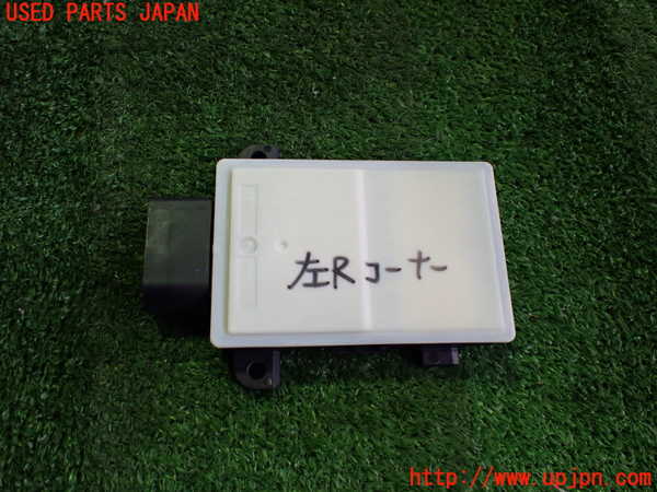 2UPJ-34556158]ポルシェ・タイカン 4S(J1NB)コンピューター13 中古_m0002.jpg