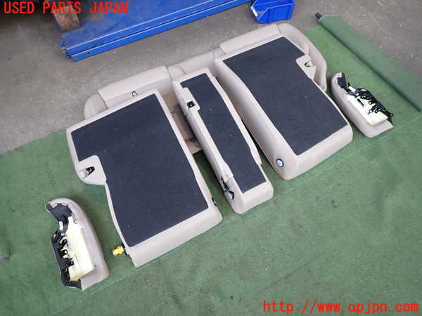 2UPJ-34557385]ポルシェ・タイカン 4S(J1NB)リアシート 中古_m0005.jpg